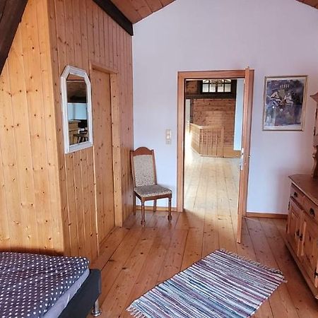 Ferienzimmer / Monteurzimmer Neumarkt Am Wallersee Bagian luar foto